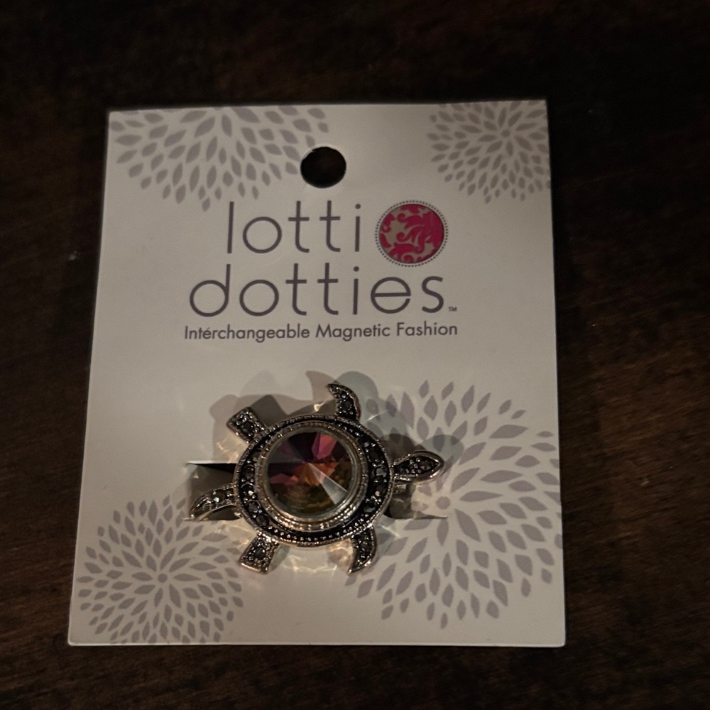 Silver Turtle Brooch